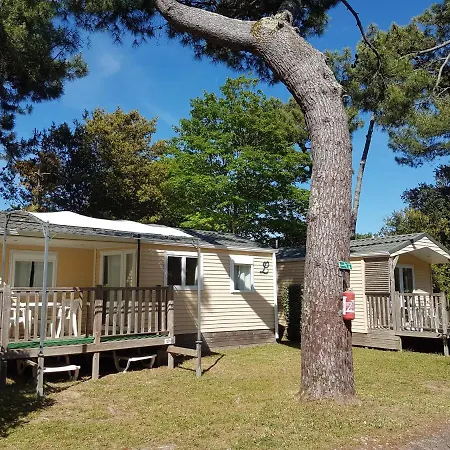 Camping Le Puits De L'auture Campsite 4*