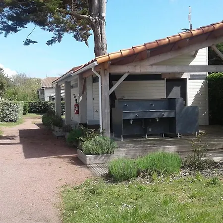 Camping Le Puits De L'auture 4*