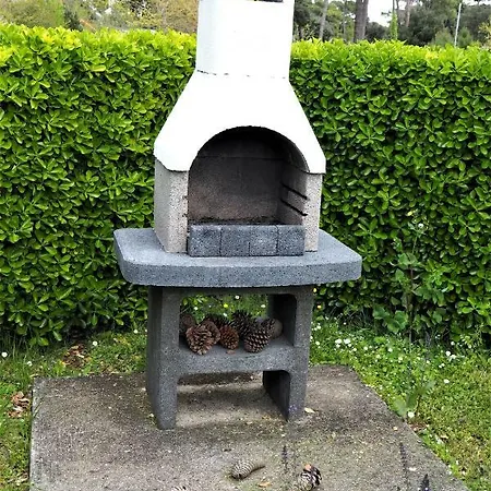 Le Puits De L'auture Parque de Campismo 4*