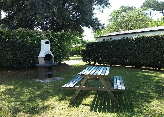 Le Puits De L'auture Camping 4*